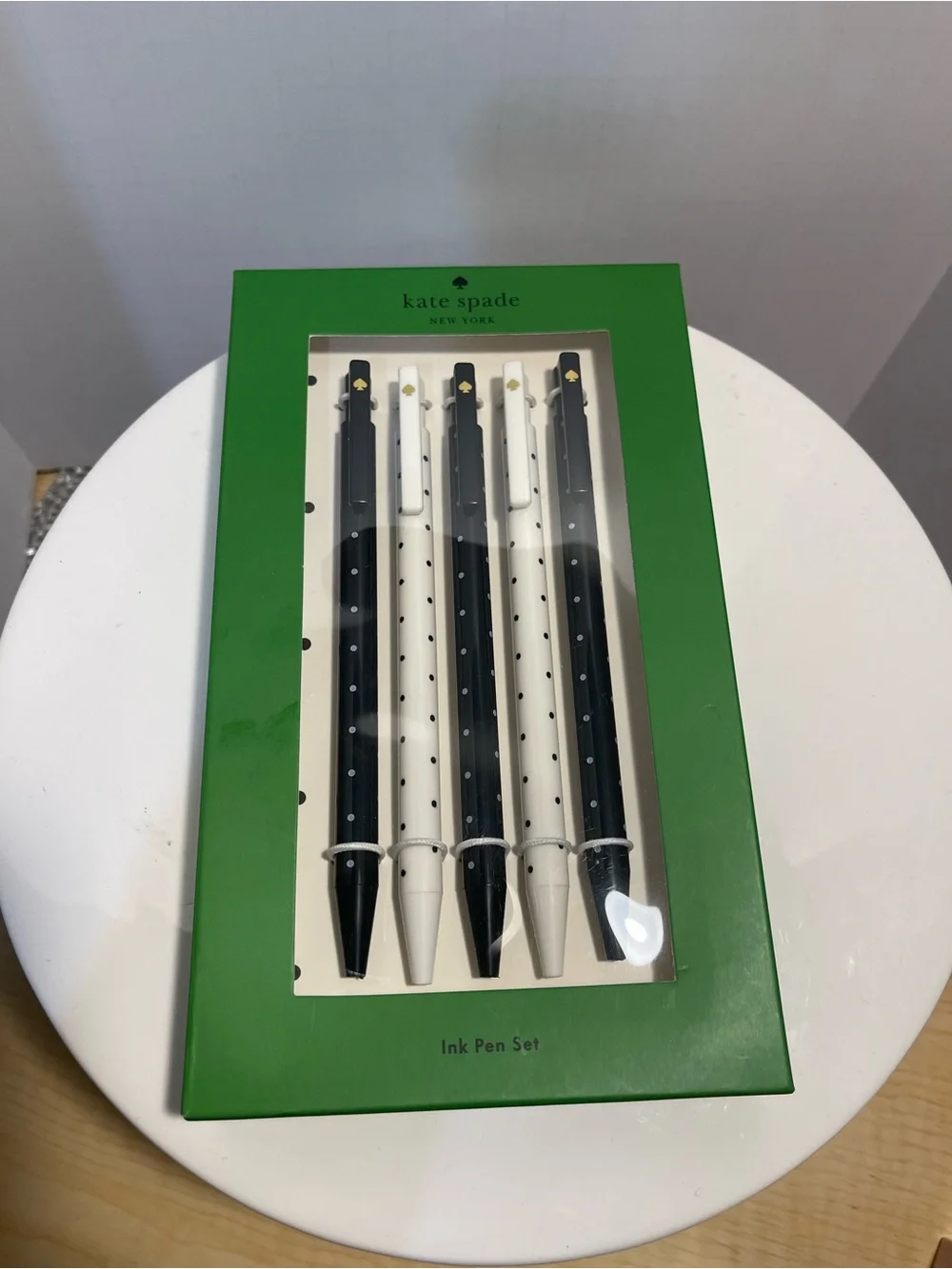 Kate Spade New York 5 Ink Pen Set Black White Polka Dot - NWT **